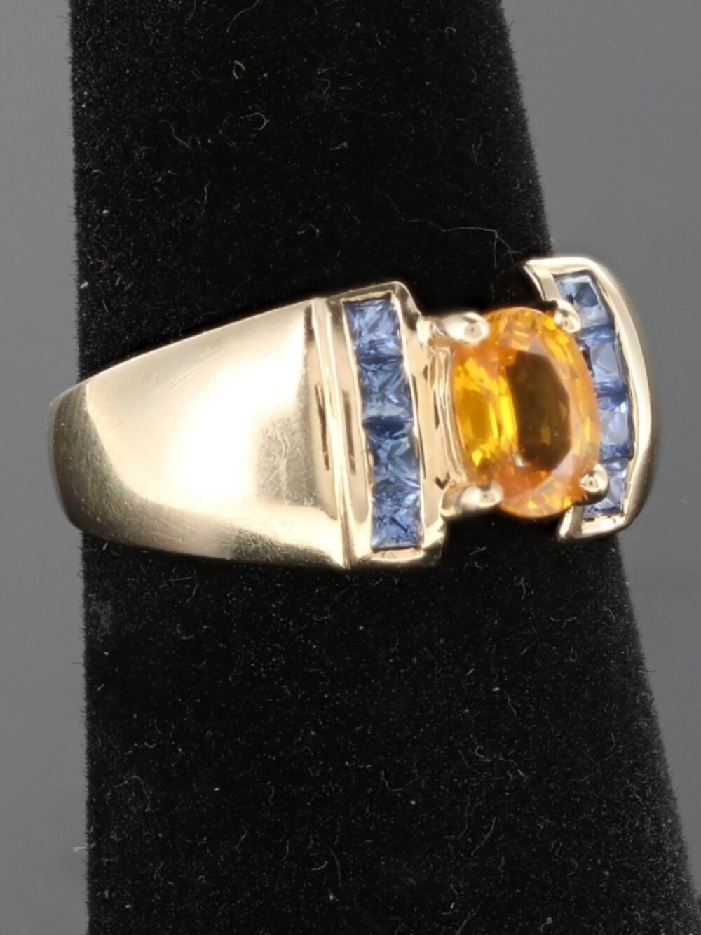 14k gold oval natural yellow sapphire and blue sapphire ring size 5 3/4  THL C